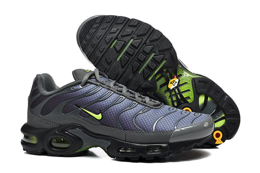 NIKE AIR MAX PLUS TN SMOKE GREY/VOLT