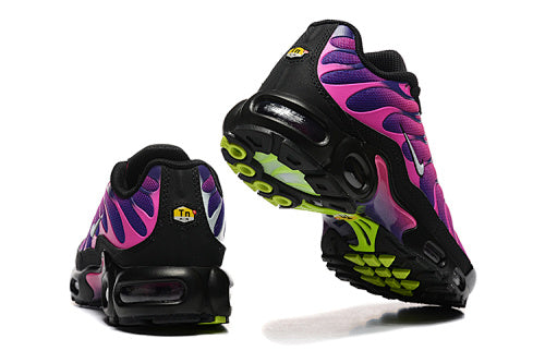 NIKE AIR MAX PLUS TN FIREBERRY